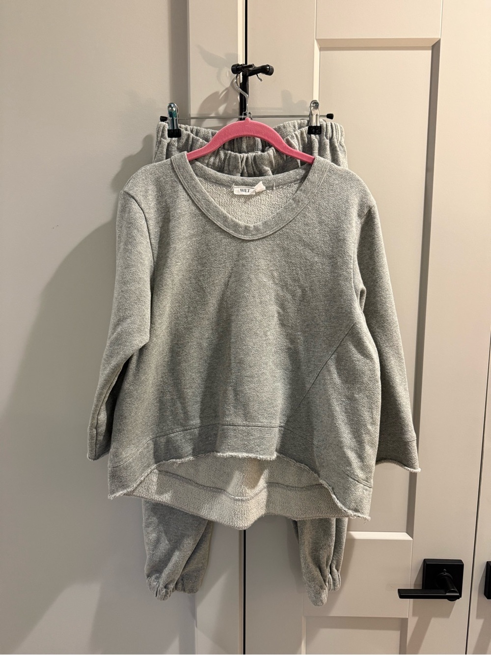 Wilt Gray Women’s Crewneck Sweatshirt & Joggers Set